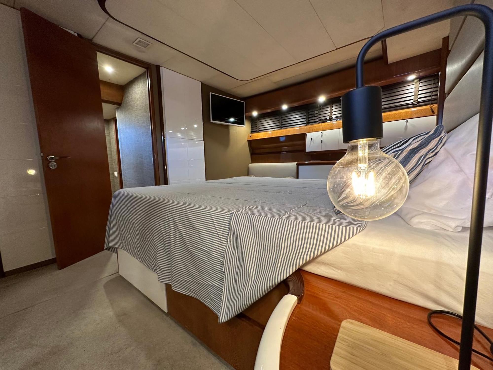 Yacht 20Metros Hotel Сант Адриа де Бесос Екстериор снимка